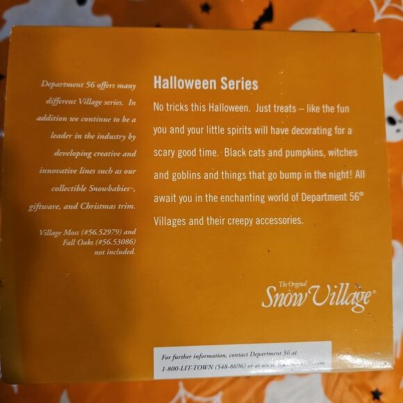 Department 56 "A Gravely Haunting" Halloween Small Snow Village Figurine - Picture 2 of 7